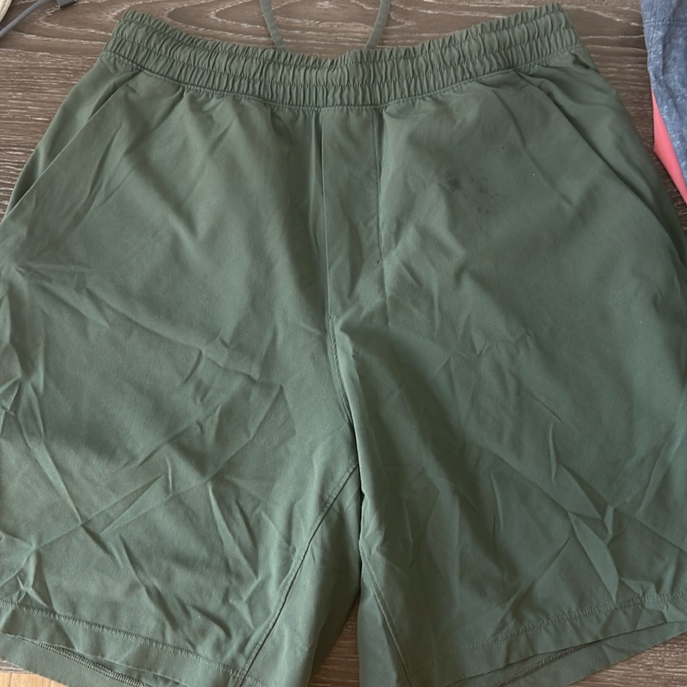 Mens Lululemon Shorts - Size Medium